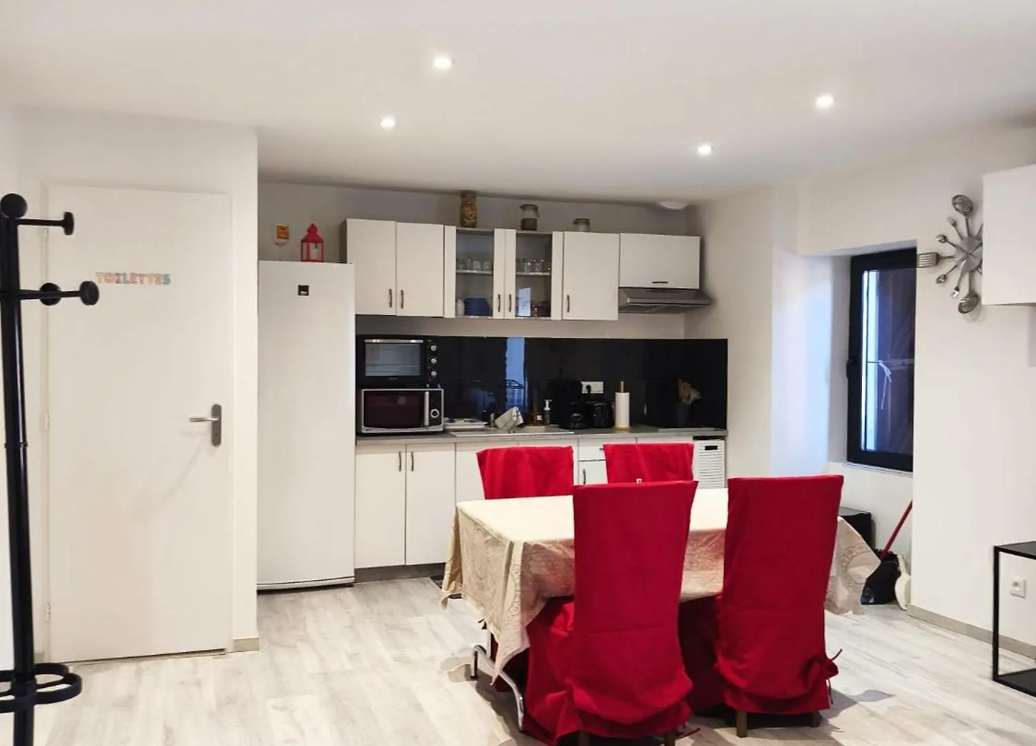 Apartamento Cosy Et Chaleureux, Centre Village, Proche Commodite Champagne-en-Valromey Francia